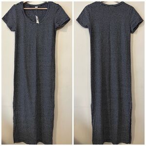 Old Navy Navy & White Nautical Striped Scoop Neck Short Sleeve Jersey Maxi Dress